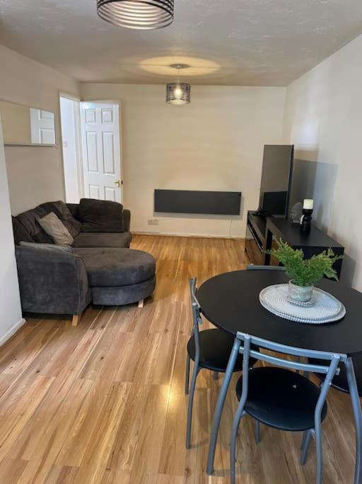 A Cozy Apartment In Barking Barking  Eksteriør bilde