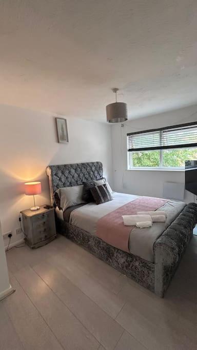 A Cozy Apartment In Barking Barking  Eksteriør bilde